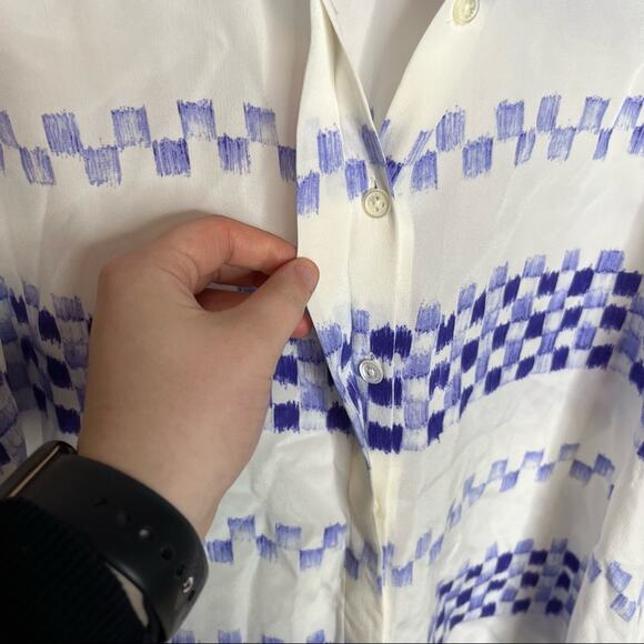 Equipment Femme Mika Blue Check Patterned 100% Silk Sleeveless Button Up Size XS - Picture 4 of 6